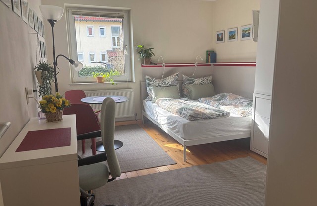 Apartment M-North, 2 rooms, 3' subway, quiet