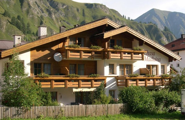 Apartment Madlaina