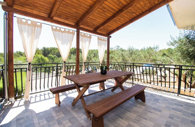 Apartment Magdalena (88301-A1) - Zaton (Sibenik)