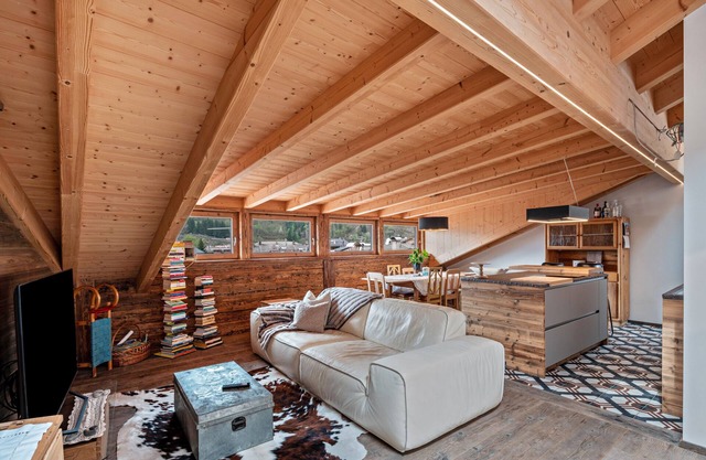 Apartment 'Maison Perrod Open Space Panorama' with Mountain View and Wi-Fi