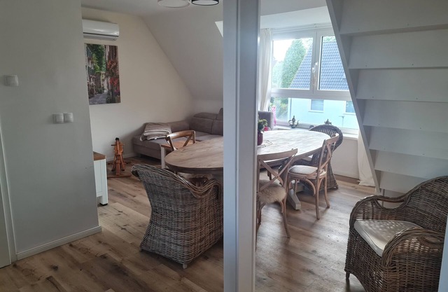 Apartment 'Maisonette-wohnung In Gladbeck' with Shared Pool, Shared Garden and Wi-Fi