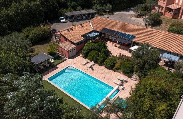 Apartment 'Mano - 4 People' with Mountain View, Wi-Fi and Air Conditioning