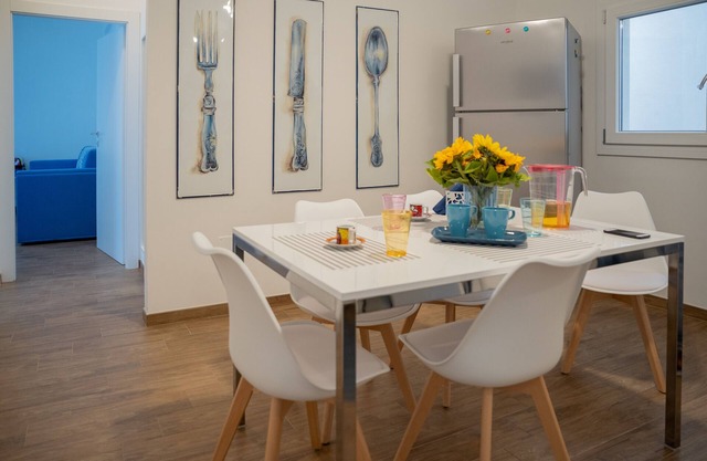 Apartment 'Marlù Primo Piano' with Sea View, Wi-Fi and Air Conditioning