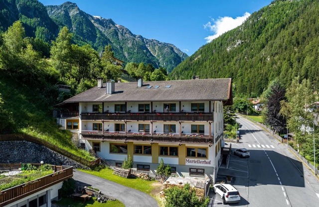 Apartment 'Martellerhof - Opis Pennhaus Small' with Sea View, Shared Terrace and Wi-Fi