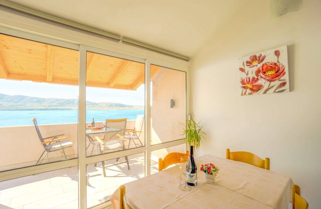 Apartment Marva 9 with sea view and free air conditioning