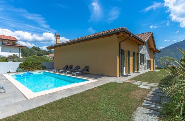 Apartment Maya - Tremezzina