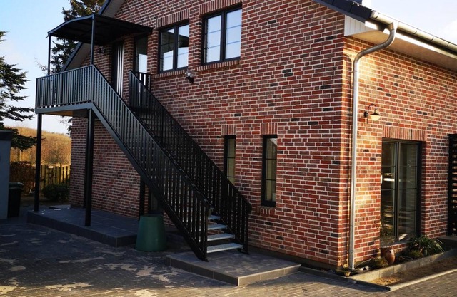 Apartment 'Megis' with Private Terrace, Shared Garden and Wi-Fi
