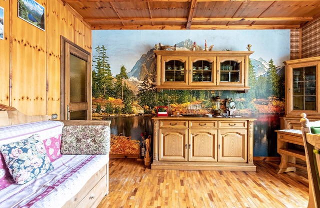 Apartment 'Mezzana Park' with Mountain View
