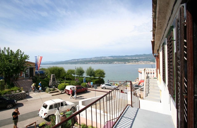 Apartment Miksa Martin (60267-A1) - Silo - island Krk