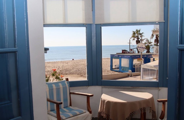 Apartment 'Miramar' with Sea View, Wi-Fi and Air Conditioning