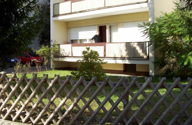 Apartment MIRÓ-BILE: a taste of art, southward balcony, in the city centre West (Charlottenburg) – near to the green riverside of the river Spree.