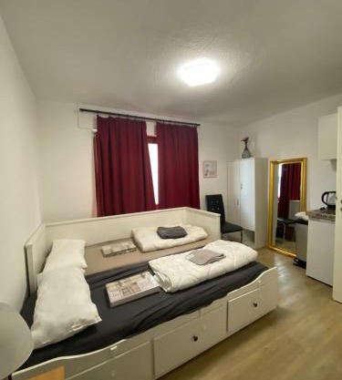 Apartment mit Doppelbett in Bonn