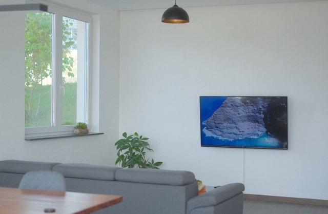 Apartment 'Mit Terrasse Und Garten' with Mountain View, Shared Terrace and Wi-Fi