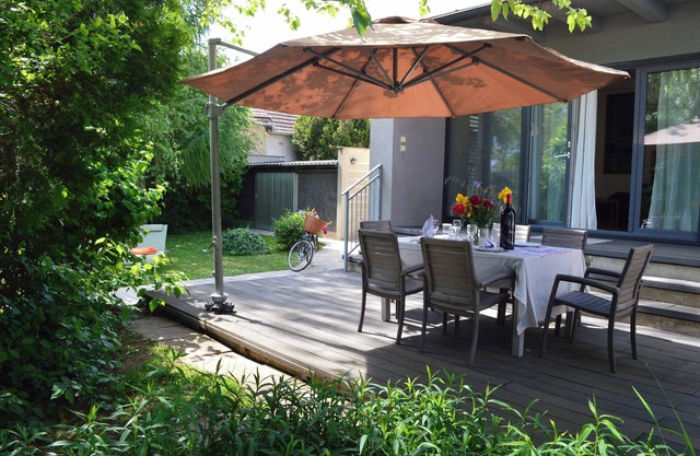 Apartment mit Terrasse und Garten