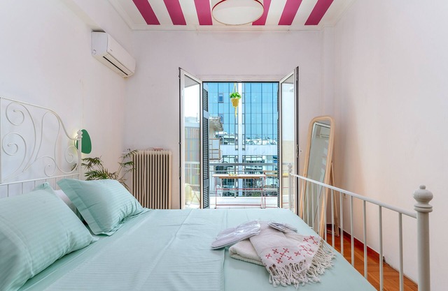 Apartment 'Modern Cosy' with Private Terrace, Wi-Fi and Air Conditioning