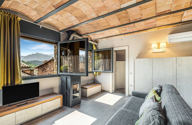 Apartment 'Moixeró' with Mountain View, Wi-Fi and Air Conditioning