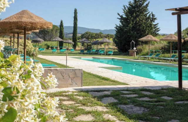 Apartment 'Monolocale 2 Podere Al Mare' with Shared Pool, Shared Garden and Wi-Fi
