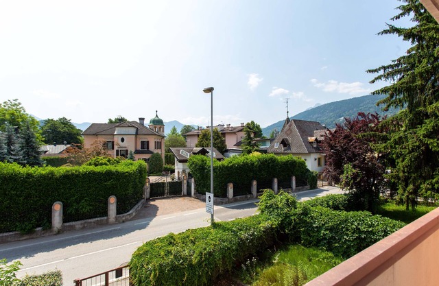 Apartment 'More A Due Passi Dal Lago' with Mountain View and Balcony