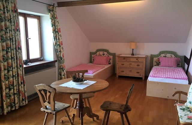 Apartment Mozart with 2 bedrooms max. persons 4