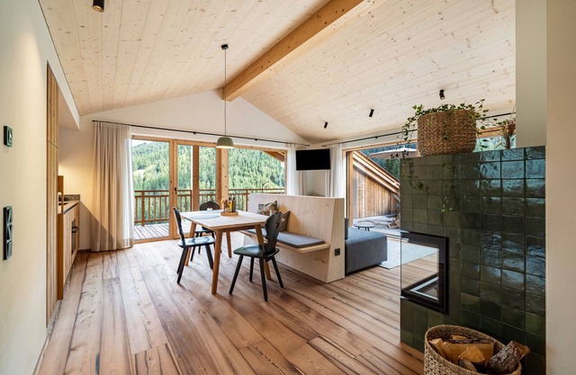 Apartment 'Mucher Jakob' with Mountain View, Private Terrace and Wi-Fi