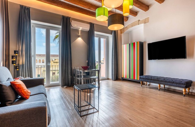 Apartment 'Myo Cagliari- Suite 4' with Balcony, Wi-Fi and Air Conditioning