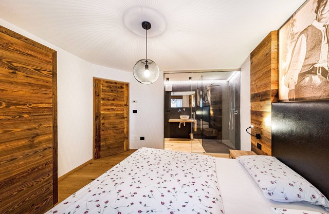 Apartment 'Naturoase Stegerhof Apt Sonnenblume' with Infrared cabin and Shared Pool