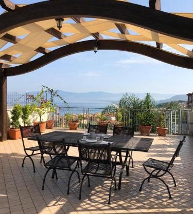 Apartment Napitia Hills