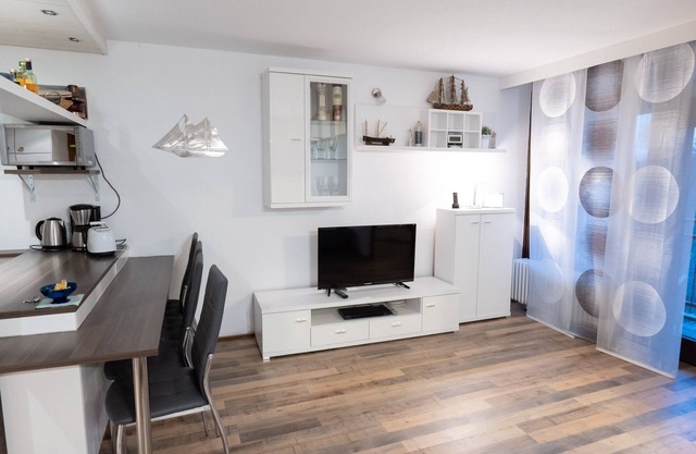 Apartment 'Neptun' with Sea View, Balcony and Wi-Fi