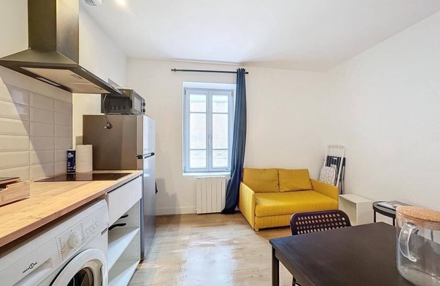 Apartment near station 3 pers N4