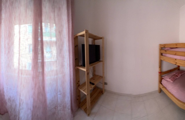 Apartment near the Vatican within walking distance of the center of Rome.