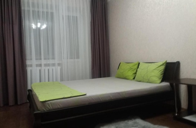 Apartment - Nebesnoi Sotni Street