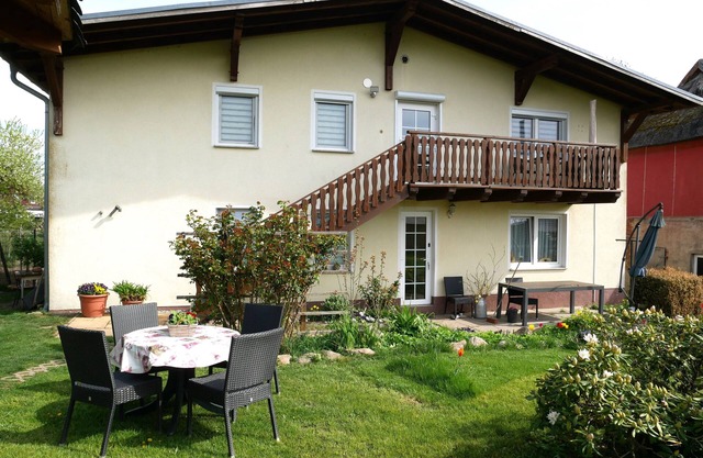 Apartment Neeberg in a quiet location with barbecue and garden - vacation apartment