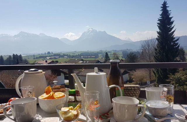 Apartment 'Neuschwanstein-blick' with Lake View, Shared Garden and Wi-Fi