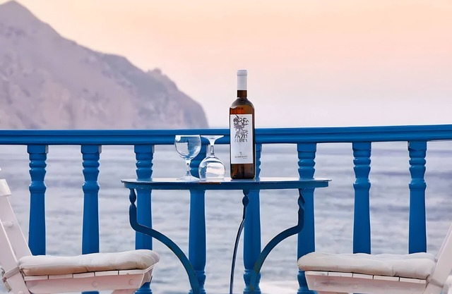 Apartment 'No 1' with Sea View, Wi-Fi and Air Conditioning