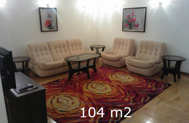 Apartment Nowiniarska near the Old Town
