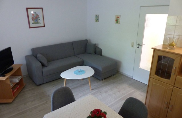 Apartment 'Nr 1 - Ferienwohnung' with Shared Terrace, Shared Garden and Wi-Fi