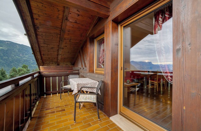Apartment 'Oberötzbauer Edelweiss' with Mountain View, Shared Garden and Wi-Fi