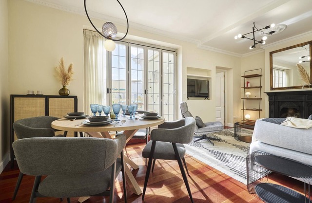 Apartment + Office room in Salamanca, Madrid