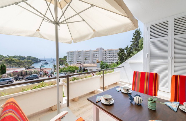 Apartment 'Ola De Mar' with Shared Pool, Wi-Fi and Air Conditioning