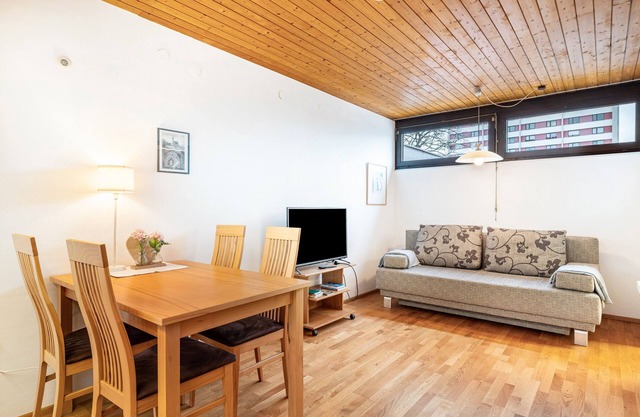 Apartment 'Ölrain' with Shared Terrace, Shared Garden and Wi-Fi