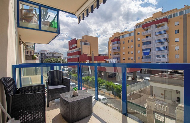 Apartment 'Oltremare' with Sea View, Wi-Fi and Air Conditioning