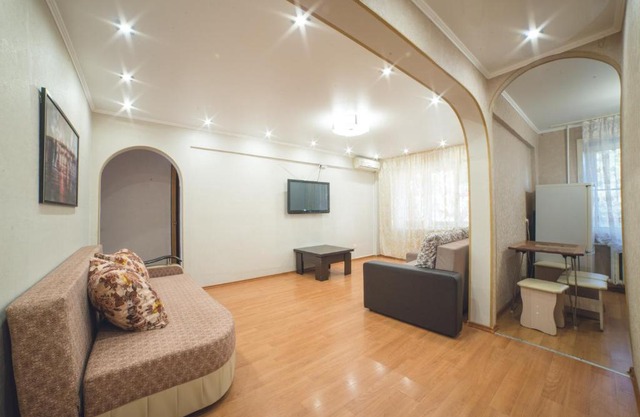 Apartment on Savushkina 22