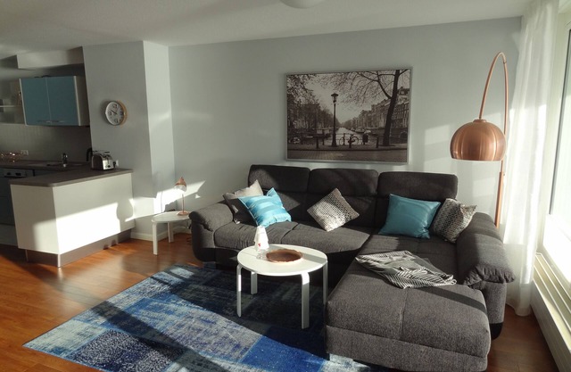 Apartment on the south beach between the inland port and Jade Bay