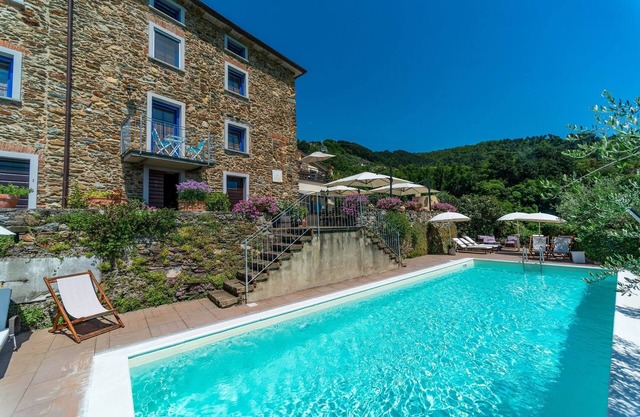 Apartment on the first floor with a private sitting area and a wonderful view