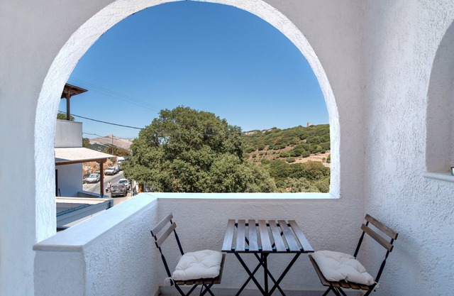 Apartment 'On the road house' with Mountain View, Balcony and Wi-Fi