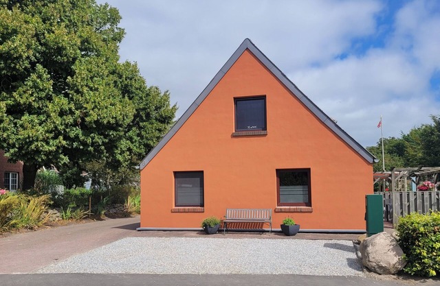 Apartment 'Op´n Doerp' with Private Terrace, Private Garden and Wi-Fi