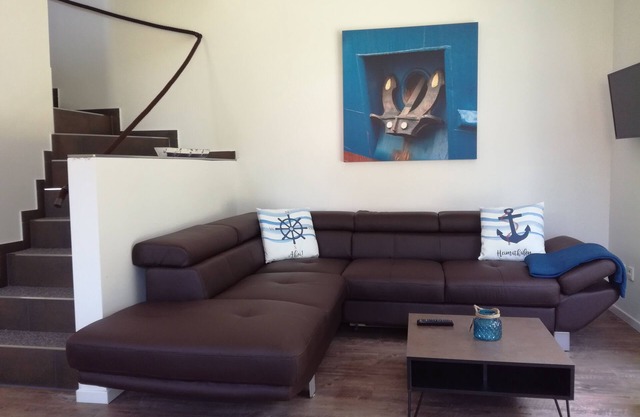 Apartment or Holiday home with private beach at the lake in Aurich-Tannenhausen