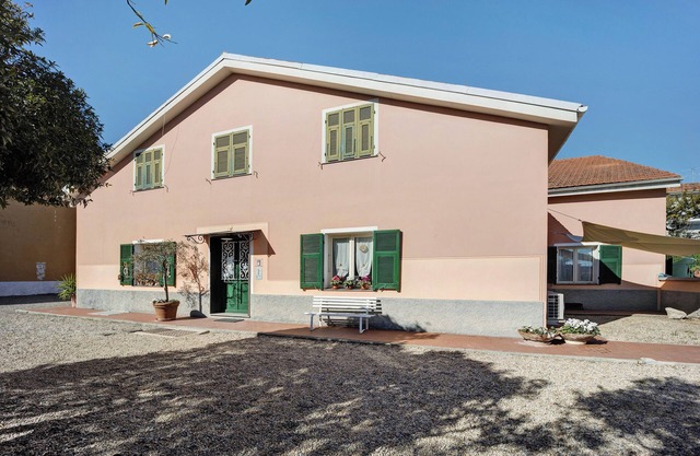 Apartment Orizzonte 1A with Shared Garden & Wi-Fi