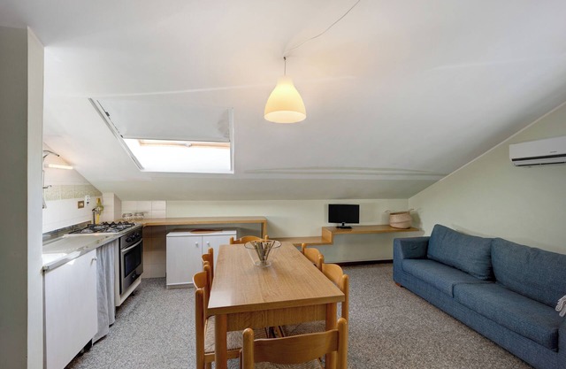 Apartment Orizzonte 9 A with Shared Garden & Wi-Fi
