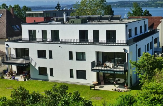 Apartment 'Osthafen' with Lake View, Shared Garden and Wi-Fi